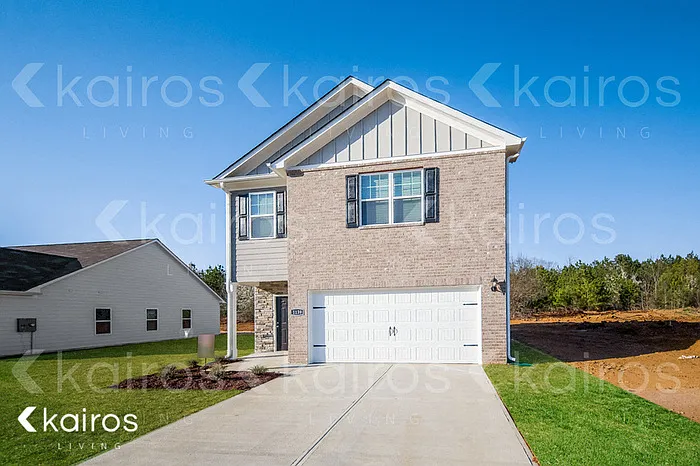 1139 Freedom Pkwy — Photo 2