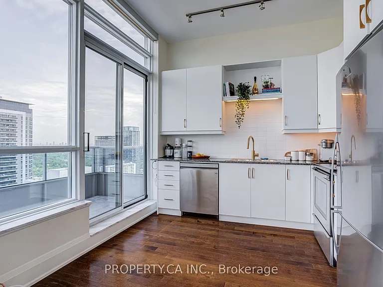500 Sherbourne St #3404 — Photo 9