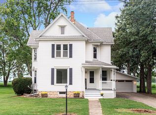 303 S Shabbona Rd, Shabbona, IL 60550