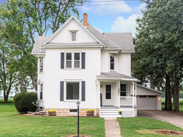 303 S Shabbona Rd, Shabbona, IL 60550