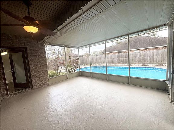 5th image of 9497 Labrador Run S