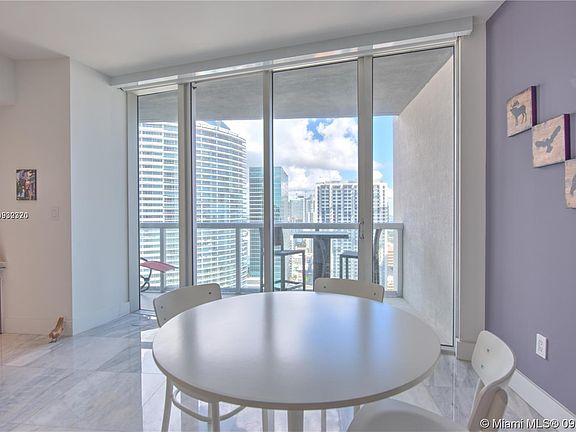 5th image of 475 Brickell Ave APT 3910