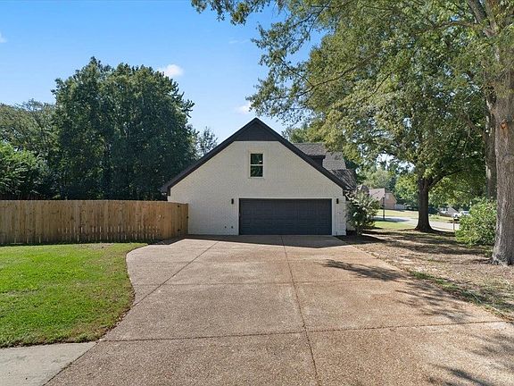 5th image of 2670 Morning Grove Dr