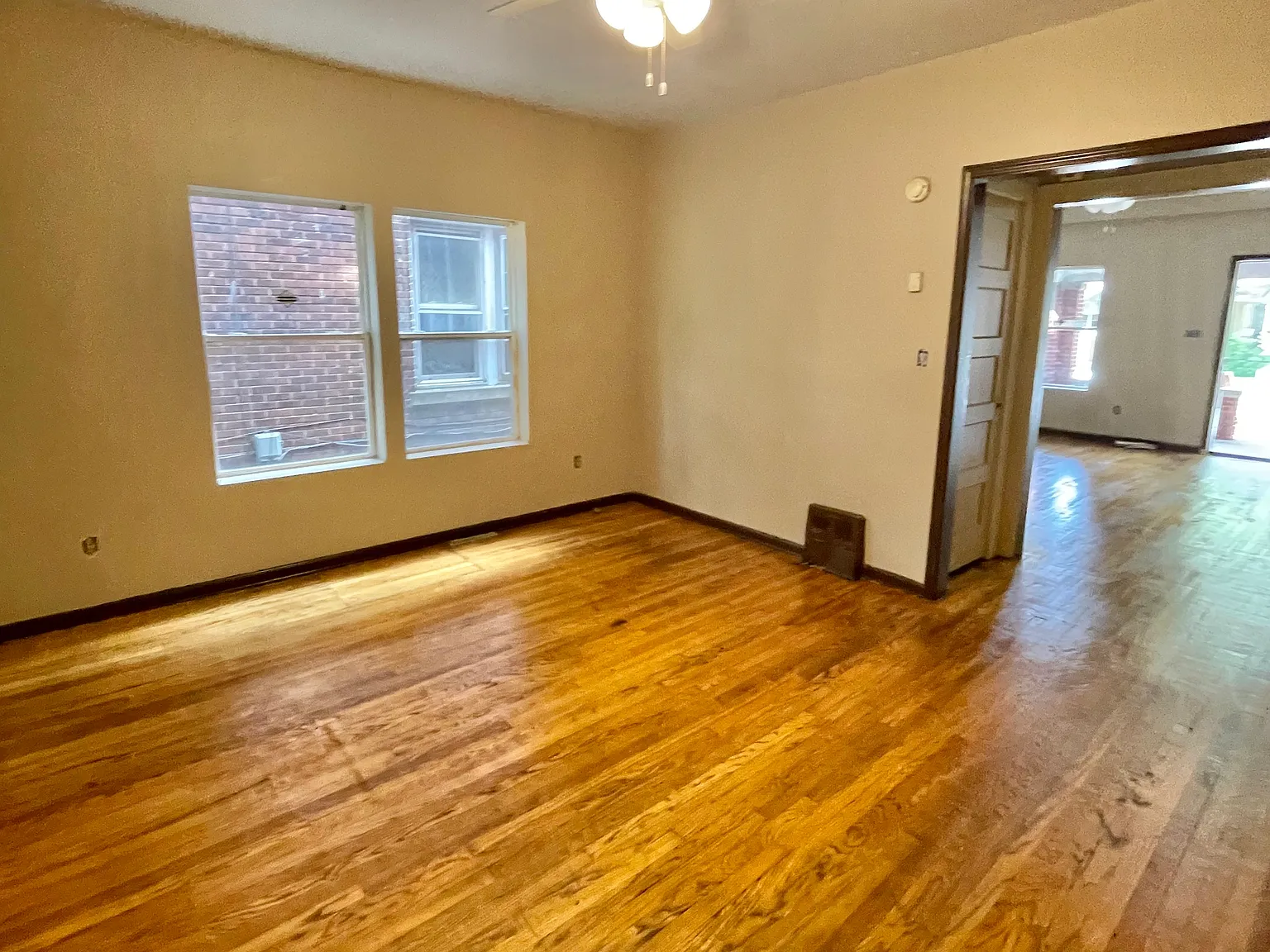 3 bed, 1875 sqft, $1,395 — Photo 2