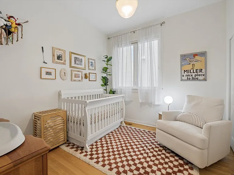 1018 N Hermitage Ave #2 — Photo 8