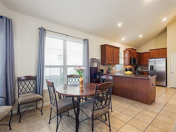 2nd image of 22719 Saginaw Point Ln