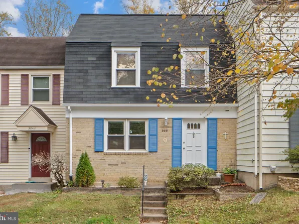 3051 Silent Valley Dr, Fairfax, VA 22031