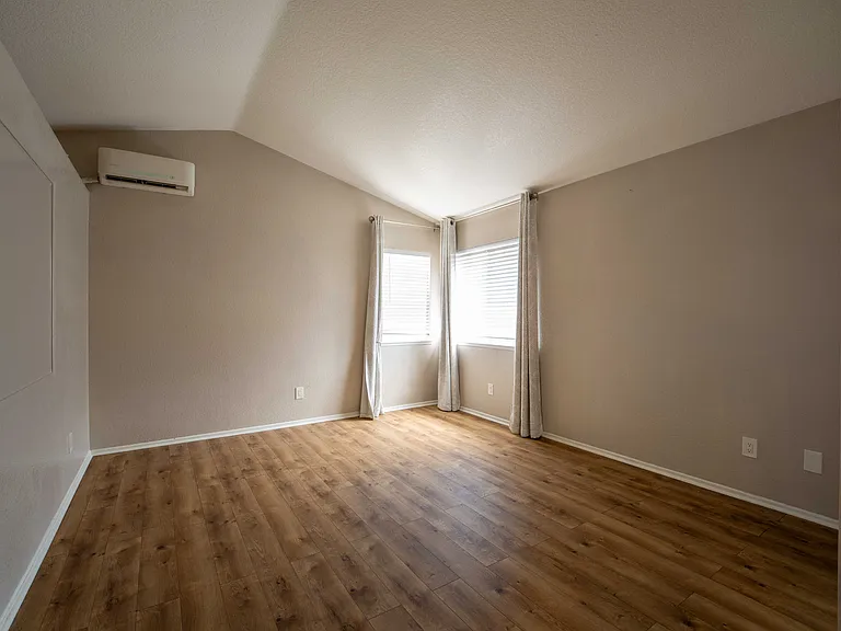 3625 Meadowlark St — Photo 23