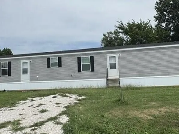 504 Randolph St, Huntsville, MO 65259
