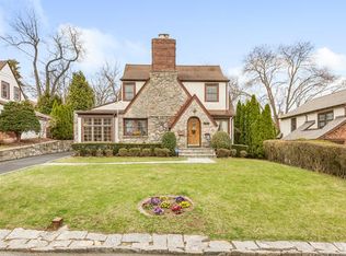 28 Tudor La, Scarsdale, NY