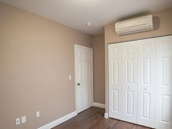1752 NW 1st St APT 2, Miami, FL 33125