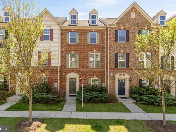 5307 Smiths Cove Ln, Greenbelt, MD 20770