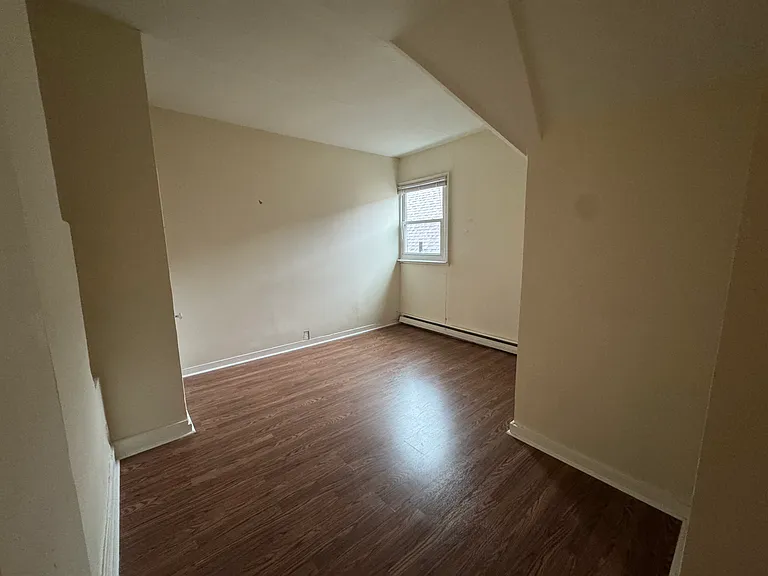 548 Potomac Ave #3 — Photo 7