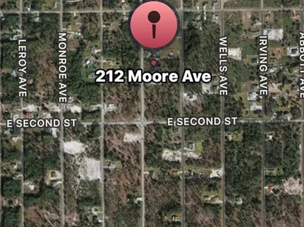212 Moore AVE, LEHIGH ACRES, FL 33936
