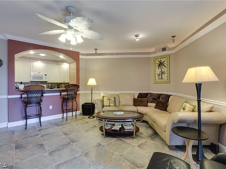 2825 Palm Beach Blvd #308 — Photo 8