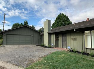 325 S 8th St, Patterson, CA 95363