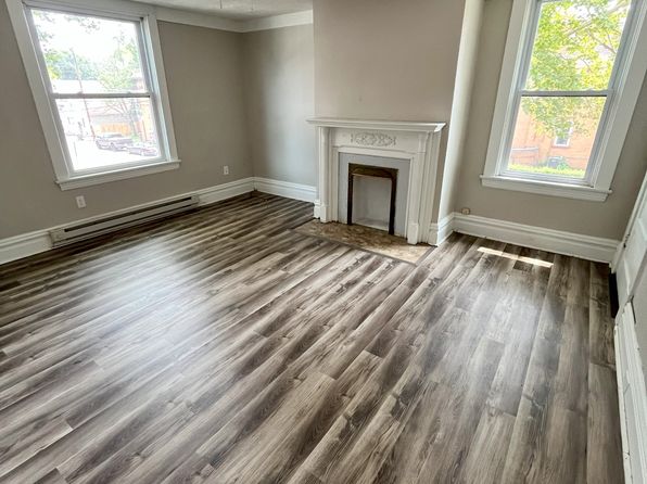 1403 5th Ave APT 2