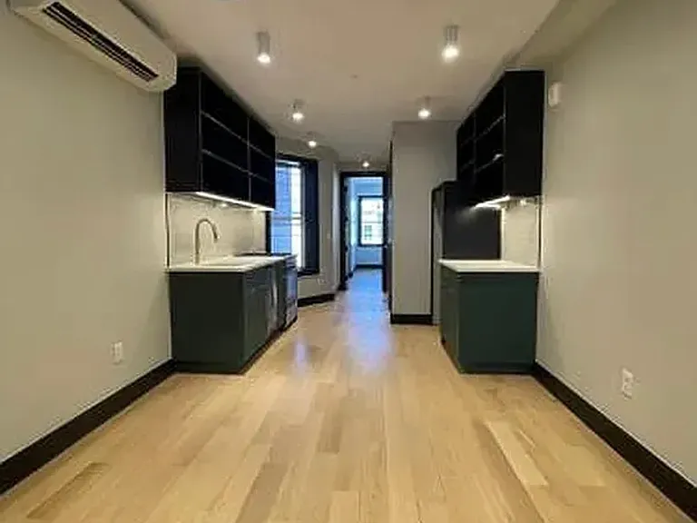 50 Jordan Ave — Photo 1
