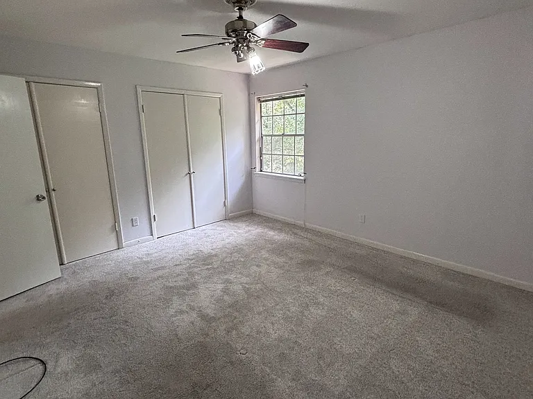 2643 Southbury Cir — Photo 17