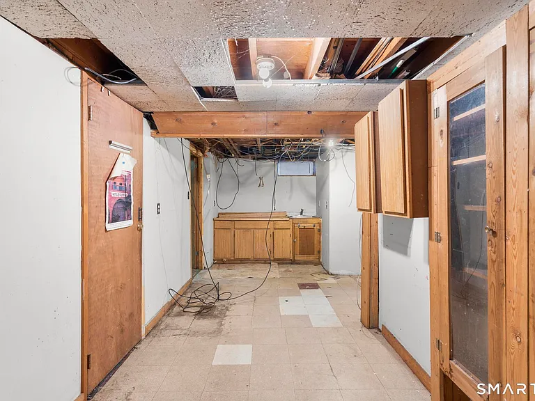 17 Dune Rd — Photo 18