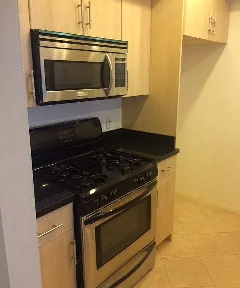 7826 Topanga Canyon Blvd #207 — Photo 4