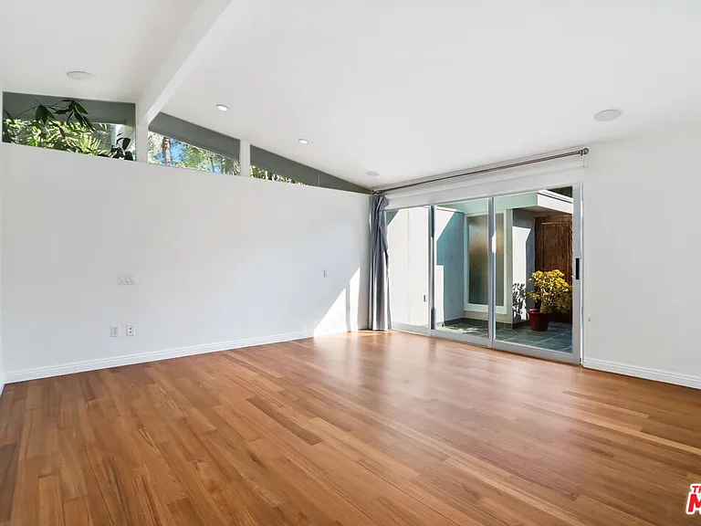 30725 Manzano Dr — Photo 27