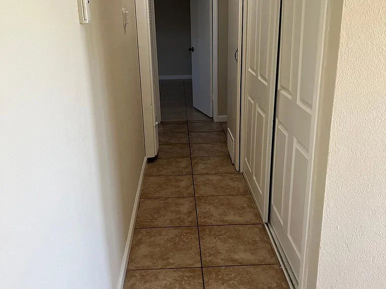 324 Oasis Dr — Photo 10