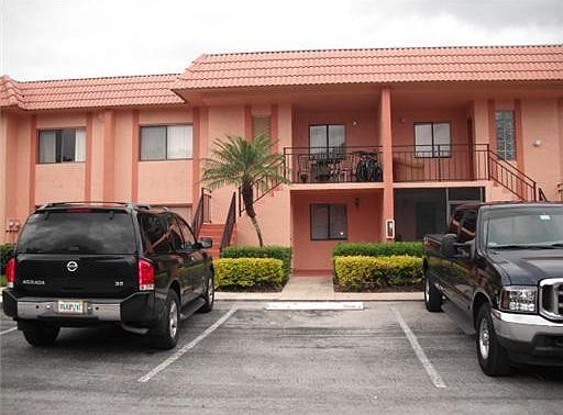 1st image of 231 Lakeview Drive #102