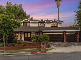 22408 Liberty Bell Rd, Calabasas, CA 91302