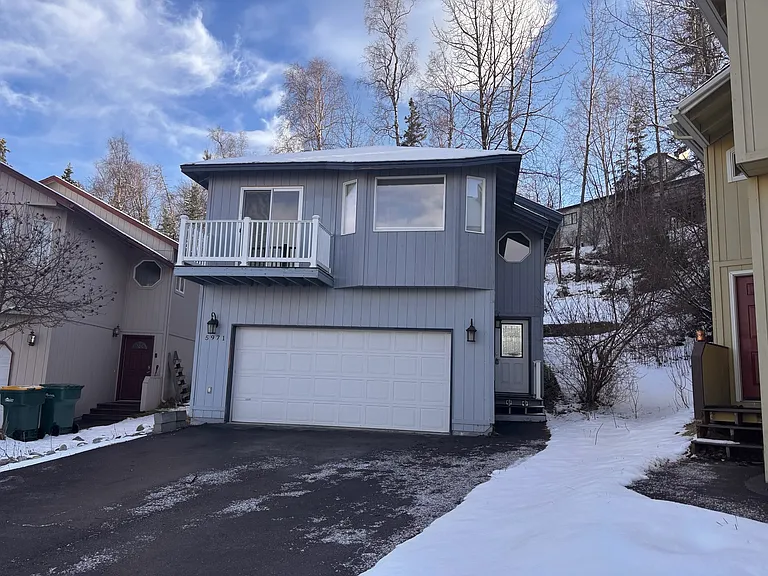 5971 Ridgelake Cir — Photo 1