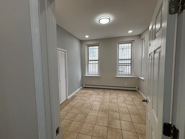 127-129 Fulton St #1 — Photo 21