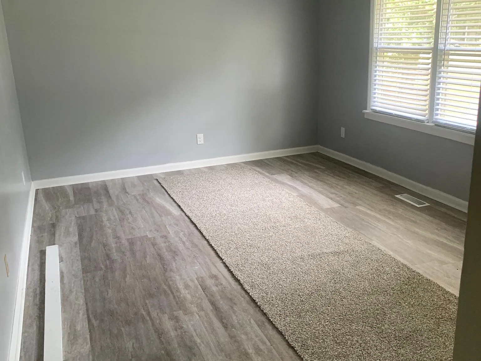 3 bed, 1104 sqft, $1,250 — Photo 2