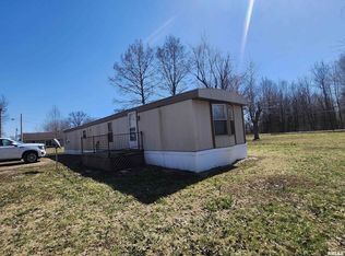 4990 Murray St, Sesser, IL 62884