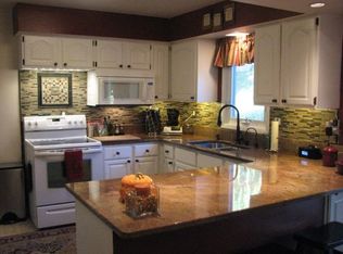 6674 W Charles Ct, Franklin, WI 53132