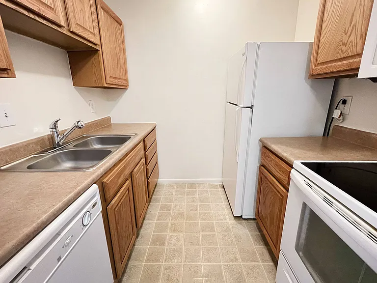 Revere Village Apartments — Photo 5
