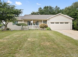 12099 Ritchie Ave NE, Cedar Springs, MI 49319