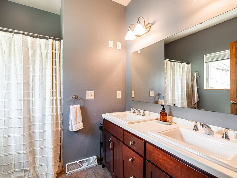 822 E Pearson St #1 — Photo 14