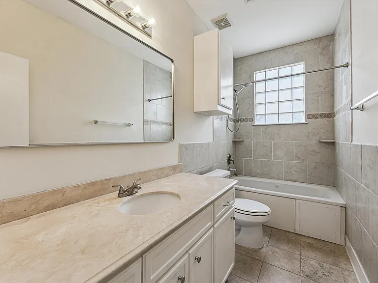 9829 Riddlelink Ln — Photo 16