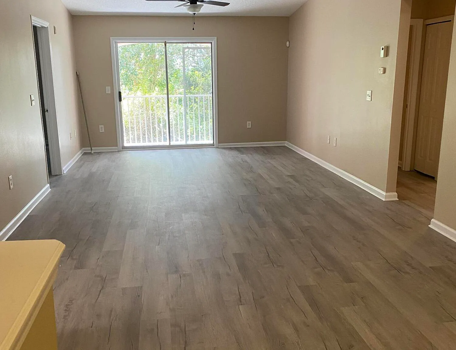 3 bed, 2.0 bath, 1473 sqft, $1,975 — Photo 2