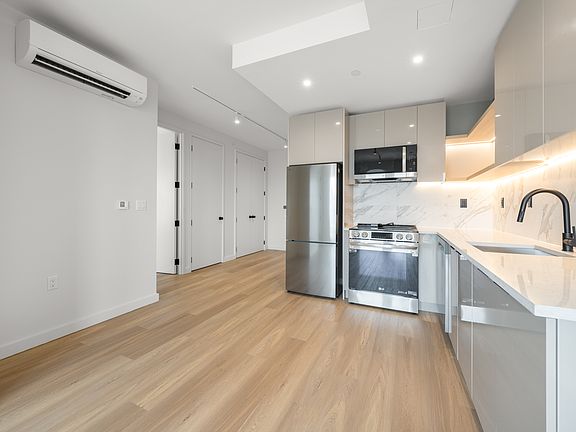4th image of 74 West St #5A