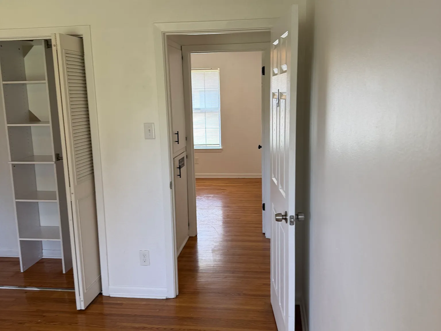 4 bed, 1.5 bath, 1335 sqft, $675 — Photo 2
