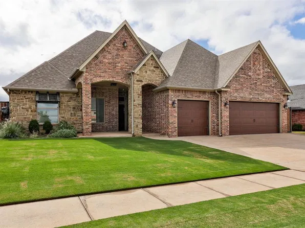 18513 Haslemere Ln, Edmond, OK 73012