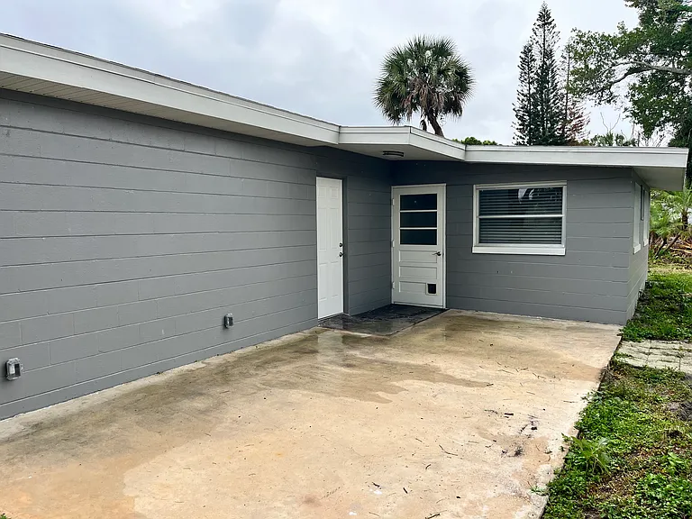 1554 Hillcrest Dr — Photo 21