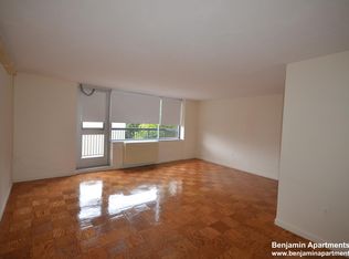 69 Monmouth St #414, Brookline, MA 02446