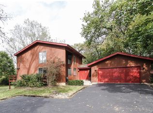 24976 N Pawnee Rd, Lake Barrington, IL 60010