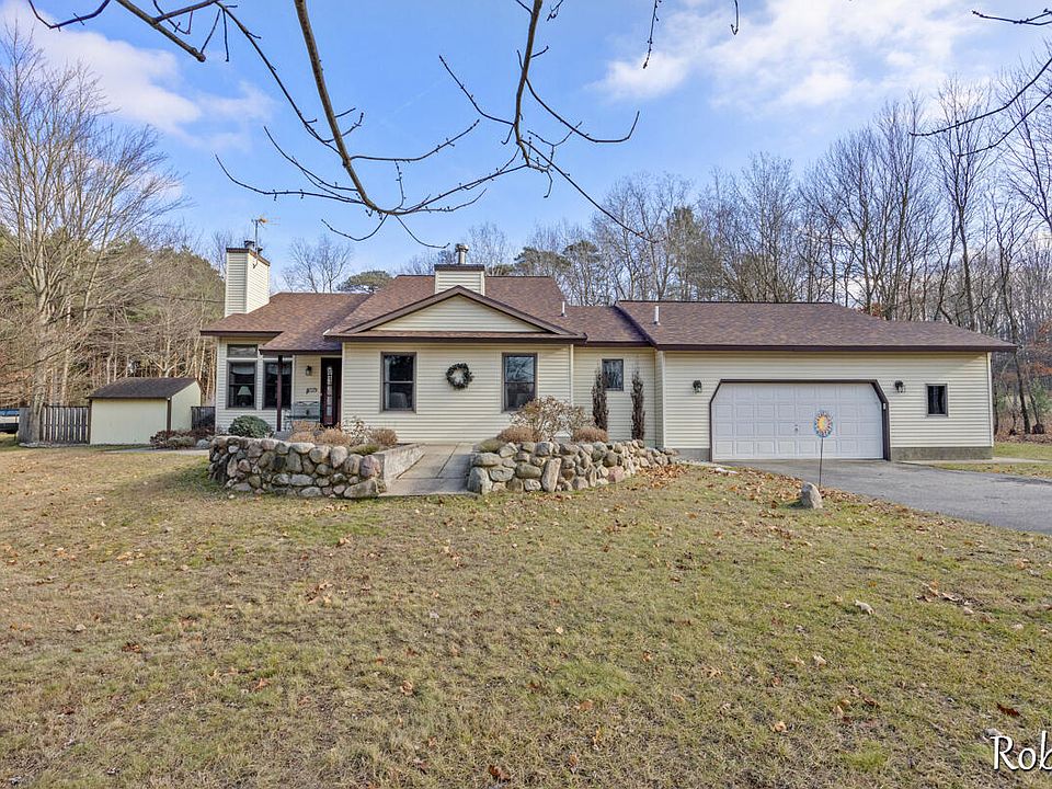 1st image of 11870 Long Lake Dr