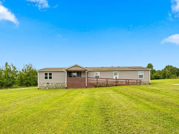 477 Dady Rd, Mc Ewen, TN 37101