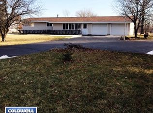 44W569 Cochise Dr, Maple Park, IL 60151