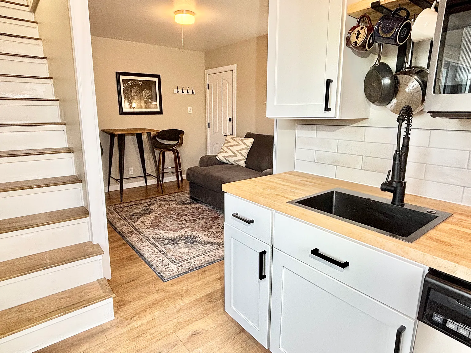 1 bed, 725 sqft, $2,400 — Photo 4