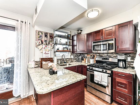 5th image of 234 Evans La
